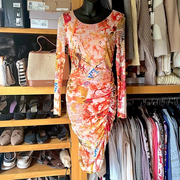 Yest Dresses & Skirts - ⭐️BOGO FREE⭐️ YEST Mesh Lined Floral dress with Ruched sides Y2K Like New sz 6